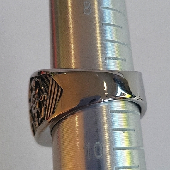 1082- Nautical Anchor Stainless Steel Men’s Ring Size 9 NWT - Picture 5 of 7
